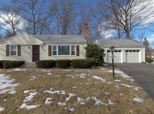 20 Hyde Rd, Farmington, CT 06032