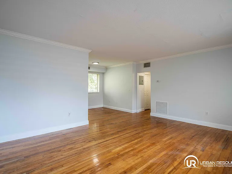 75 S Shore Dr #4B — Photo 7