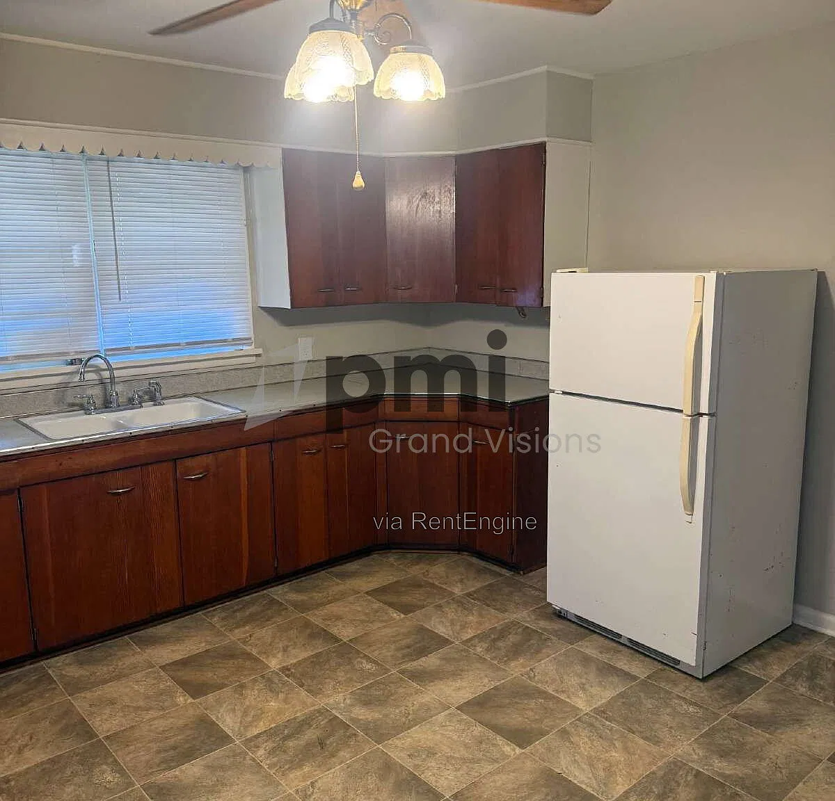 2 bed, 1.0 bath, 1008 sqft, $1,026 — Photo 3