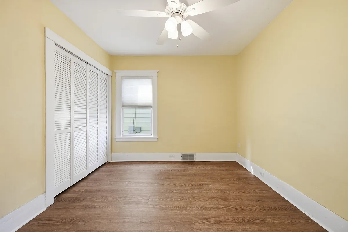 Building Photo - 324 Crestwood Ave #1