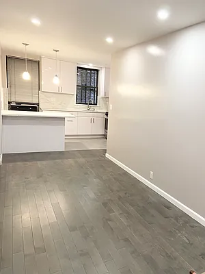 Rented by E Realty International Corp | media 8