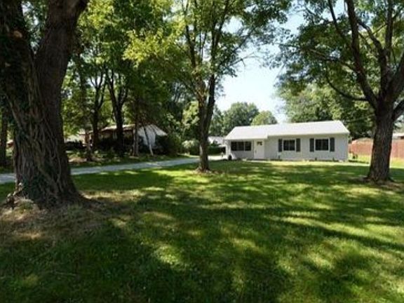 4th image of 5782 Lyric Dr
