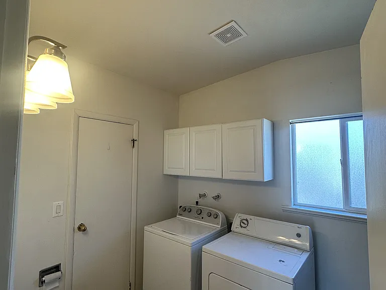 875 W 2100 N — Photo 10