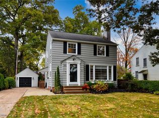 525 Oakmoor Rd, Bay Village, OH 44140