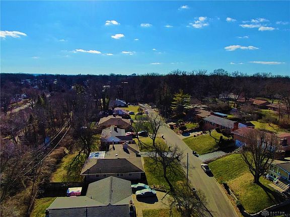4th image of 3776 Briar Pl