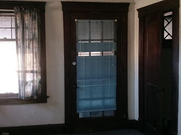 3rd image of 730 E 92nd St