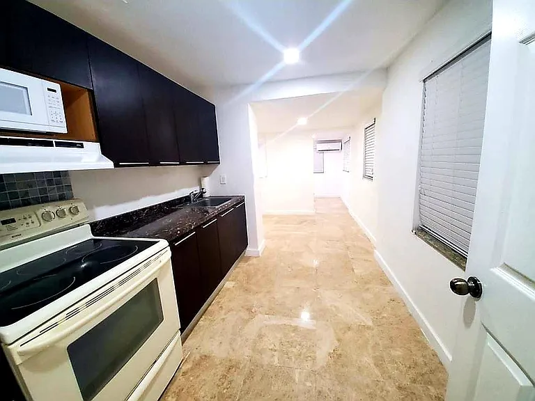 3626 SW 26th St #C — Photo 10