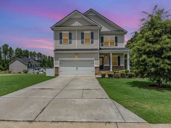 270 Cascade Knoll Dr, Clayton, NC 27527