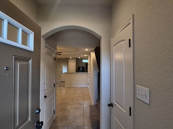 2nd image of 6866 Lakeview Dr