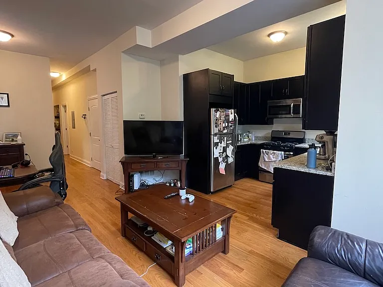 1738 W Huron St — Photo 3