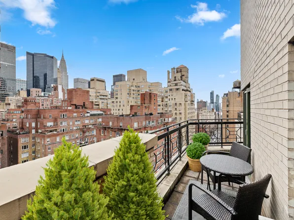 20 East 35th Street image 1 of 21