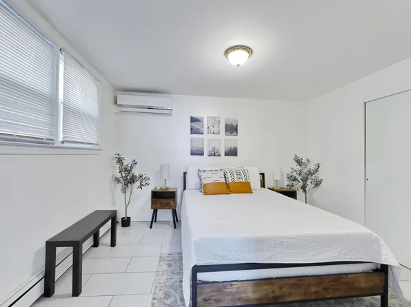 7010 Newkirk Ave, North Bergen, NJ 07047