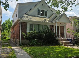 21152 46th Rd, Bayside, NY 11361