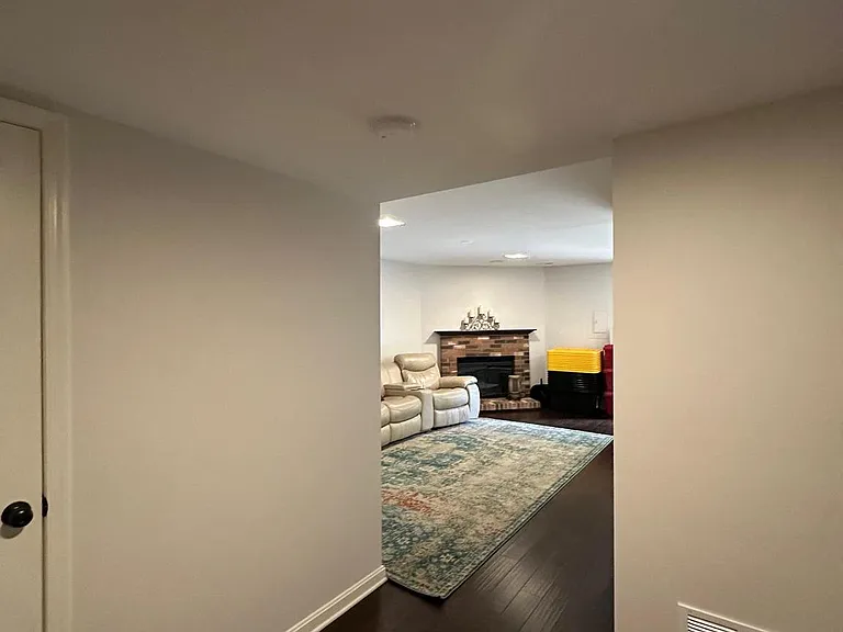 10603 Brice Ct — Photo 33