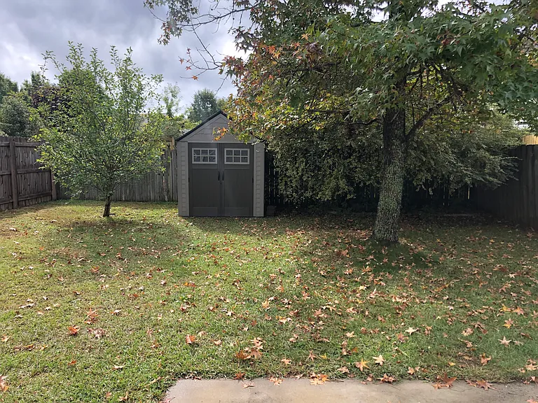 105 Palmdale Ct — Photo 14