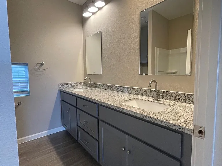2210 Arapahoe Dr — Photo 8