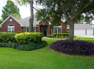 403 W Shadowbend Ave, Friendswood, TX 77546