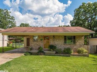 609 Lindenhurst Dr, North Little Rock, AR 72118