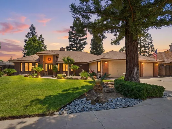 2955 Holly Ave, Clovis, CA 93611