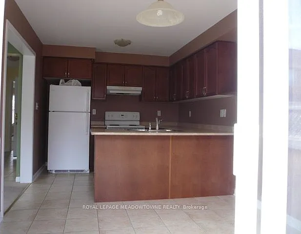 1062 Wickson Way — Photo 2