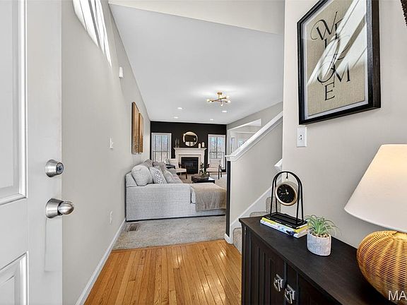 5th image of 280 Letham Ct