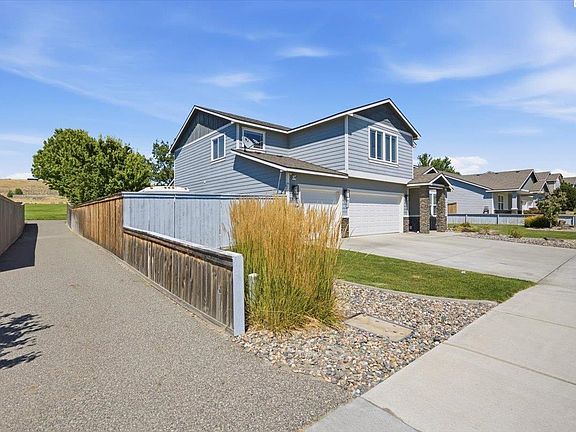 2nd image of 1815 Sagewood Loop
