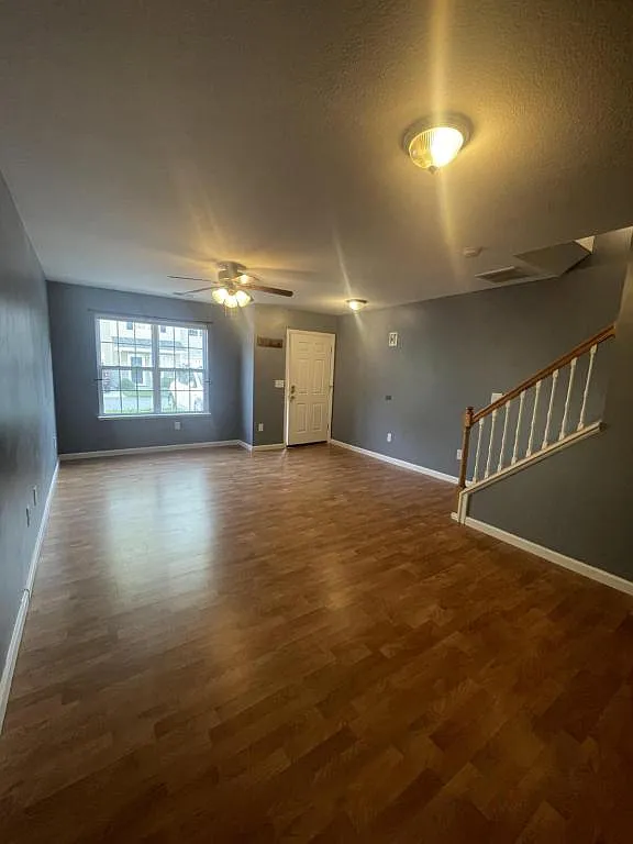 Building Photo - 93 Creekside Dr