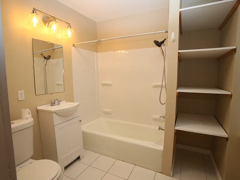 31 Willow St — Photo 13