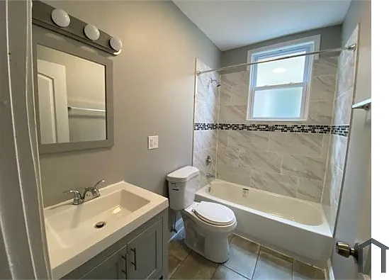 1350 E 76th St #1 — Photo 9