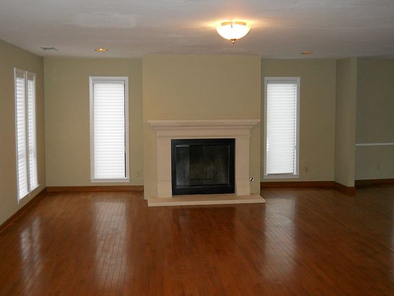 4th image of 8747 Cumbernauld Cir N