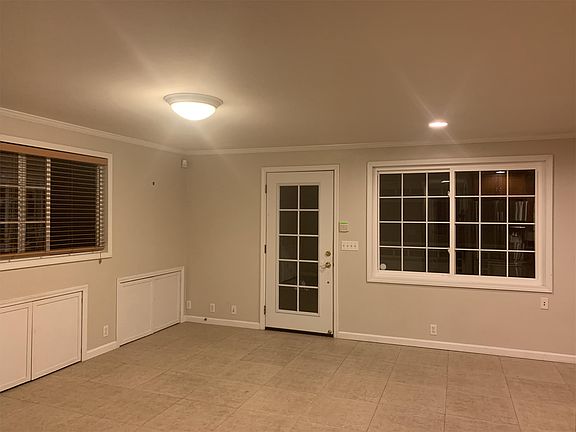 4th image of 84 Kaneohe Bay Dr