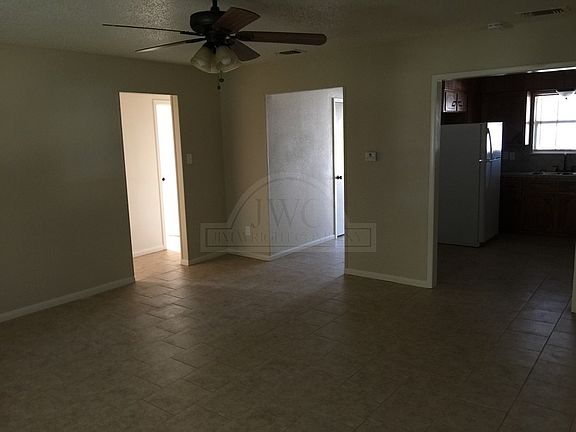 5th image of 2216 Daisy Dr