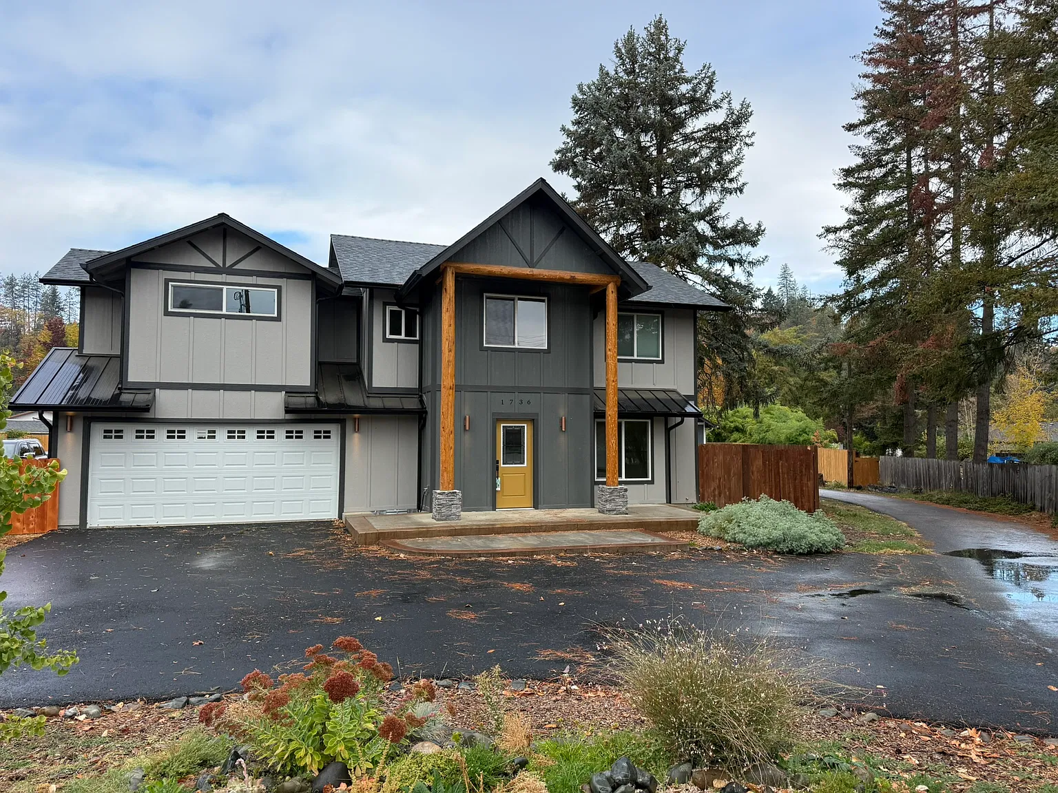 3 bed, 2.5 bath, 1721 sqft, $2,150 — Photo 2
