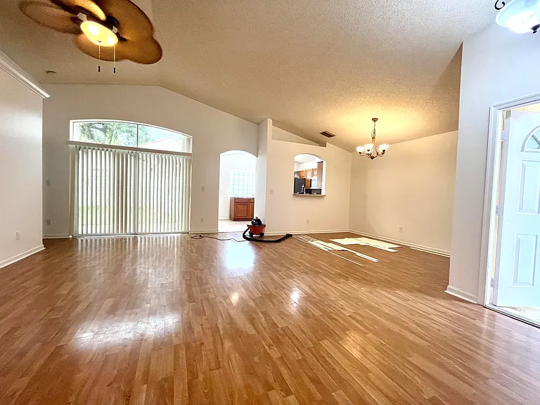 7063 Burgess Dr — Photo 2