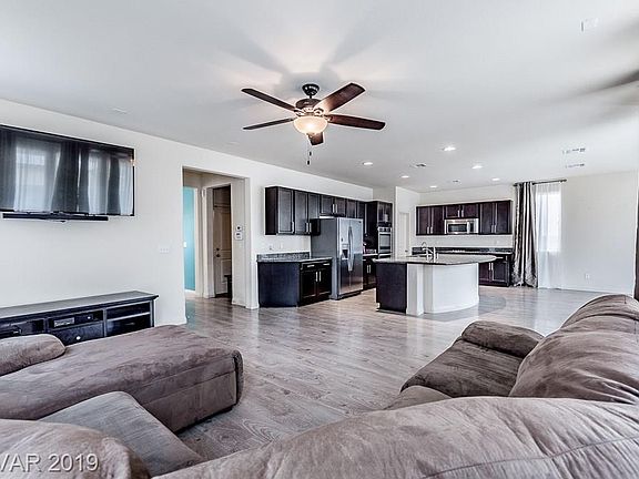 5th image of 5740 Clear Haven Ln