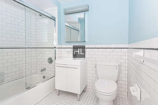 Rented by Highline Residential | media 51