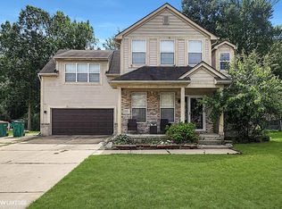 39025 Buckingham Dr, Romulus, MI 48174