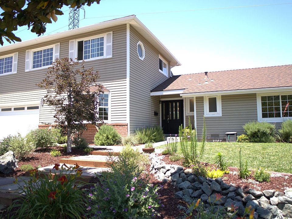1st image of 305 Blossom Valley Dr