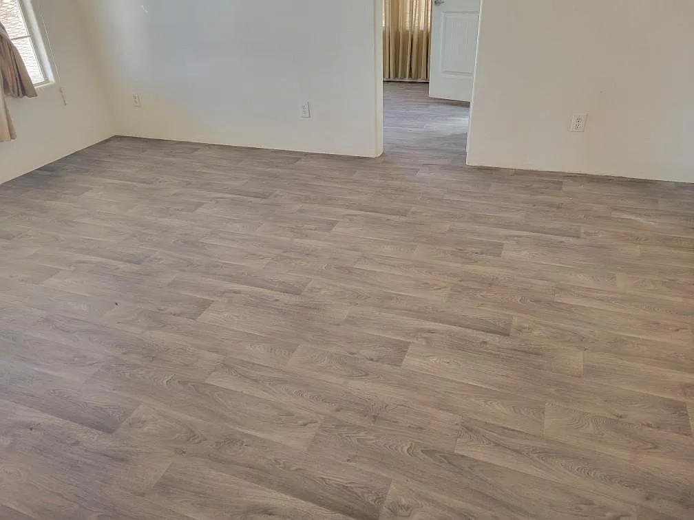 2 bed, 2.0 bath, 748 sqft, $1,087 — Photo 2