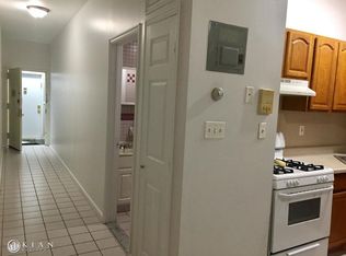 484 45th St APT 3D, Brooklyn, NY 11220