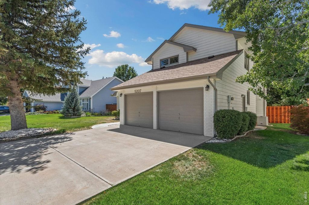 5207 Wheaton Dr