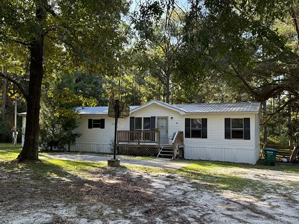 83 Walden Rd
