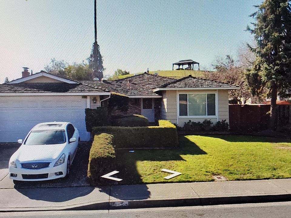 1st image of 44326 Camellia Dr