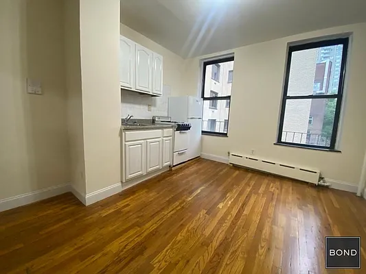 Rented by Bond New York | media 1