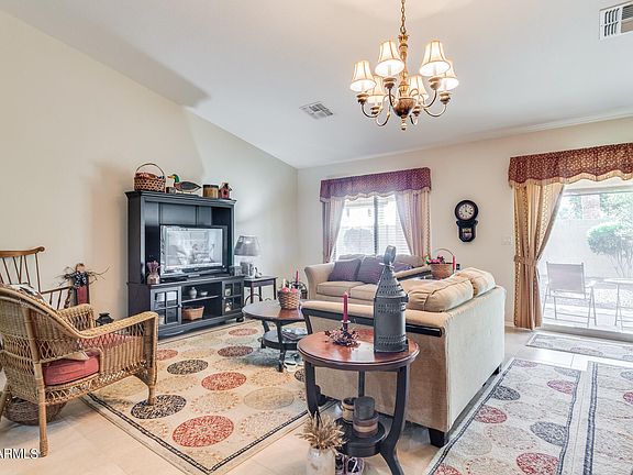 3rd image of 25044 S CEDARCREST Court