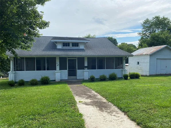 208 Randolph St, Morganton, NC 28655