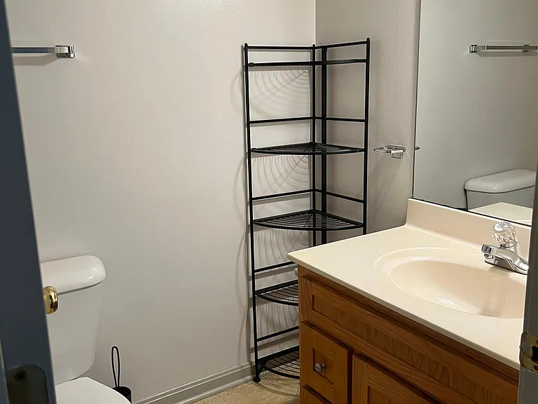 253 Donald Dr — Photo 9