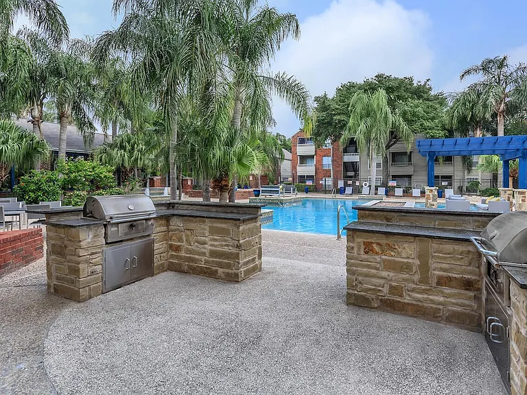 Sawgrass Apartments — Photo 21