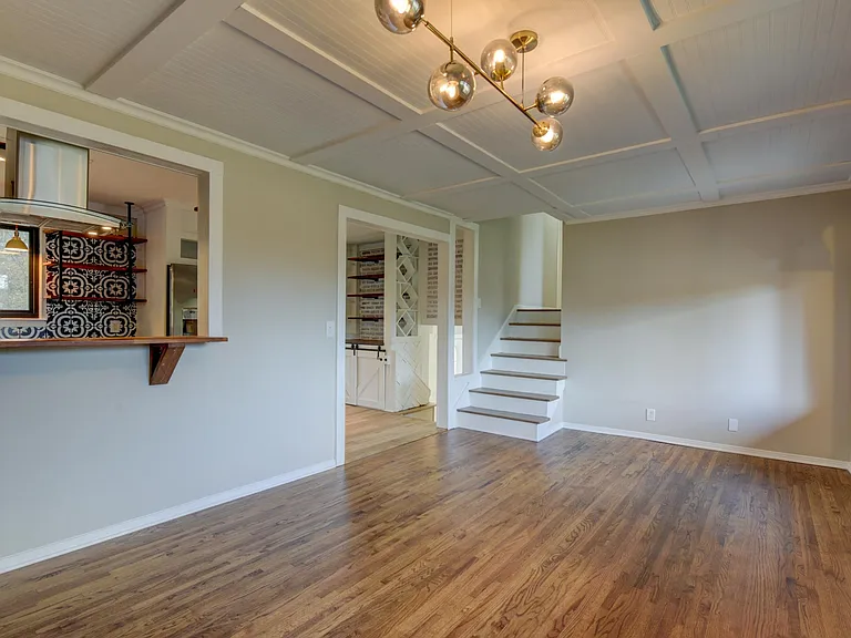 551 Bonerwood Dr — Photo 3