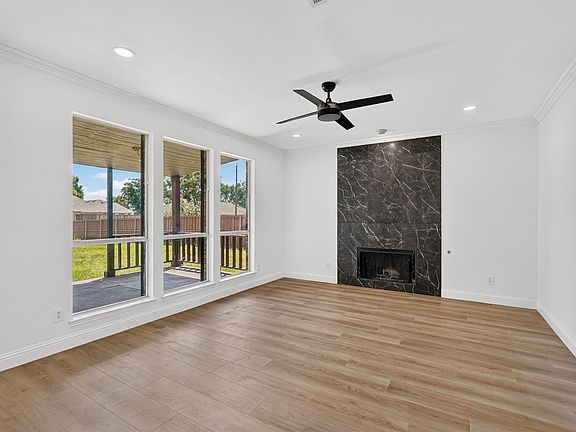 5th image of 3402 Seabreeze Dr